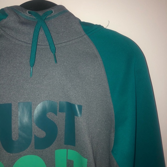 Sweatshirt - Picture 2 of 5